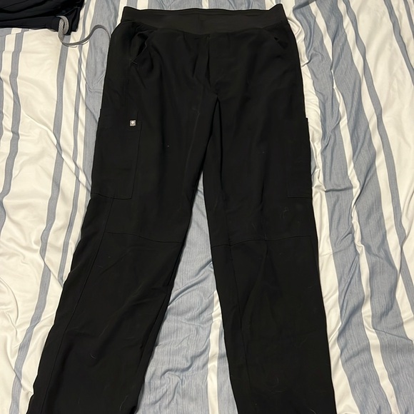 Figs Axim Cargo Scrub Pants Size L, Black - Picture 1 of 1